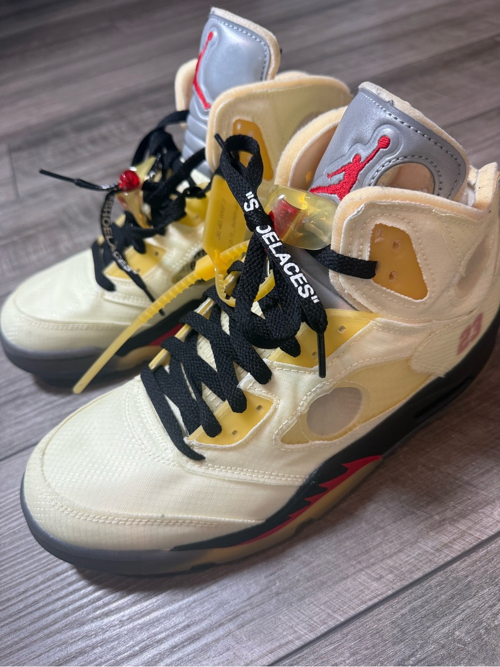 Off-White x Air Jordan 5 Retro “Sail”, style DH8565-100